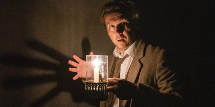 the woman in black review york grand opera house september main
