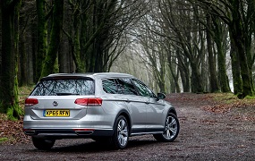 volkswagen passat estate rear