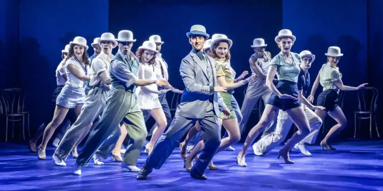 white christmas review sheffield crucible (3)