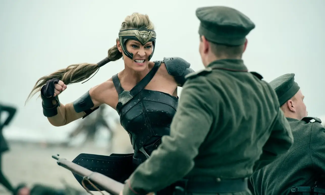 wonder woman film review fight