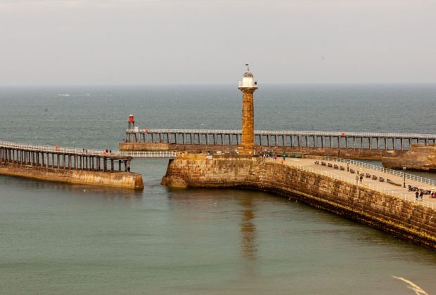 A History Of Whitby Pier Lights